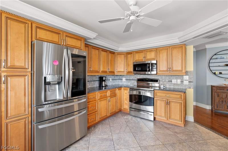 3 bedroom Condominium at 4183 Bay Beach Ln 374, Waterside At Bay Beach, Fort Myers Beach — photo 5