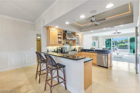 265 Indies Way T02, Naples FL - photo 11 of 38