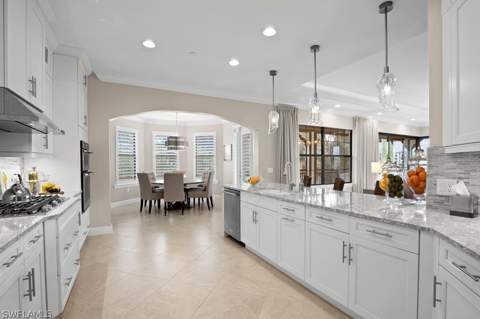 16391 Viansa Way 101, Naples FL - photo 11 of 49