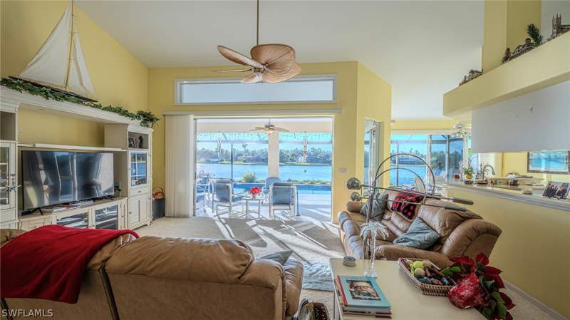 3 bedroom SingleFamilyResidence at 22355 Fountain Lakes Blvd, Fountain Lakes, Estero — photo 3