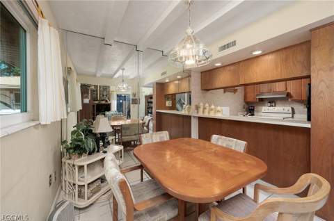 4280 Island Cir C, Fort Myers FL - photo 11 of 25