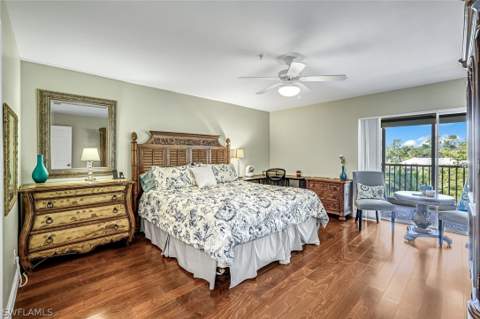 760 Waterford Dr 303, Naples FL - photo 6 of 20