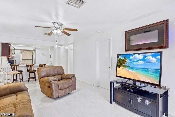 2 bedroom Condominium at 4407 SW 7th Pl 4, Rogers Court Condominium, Cape Coral — photo 4