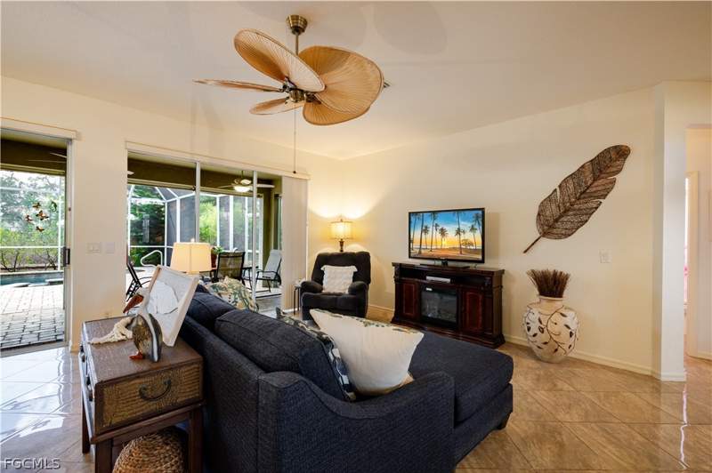 2 bedroom SingleFamilyResidence at 2340 Palo Duro Blvd, Del Vera Country Club, North Fort Myers — photo 4