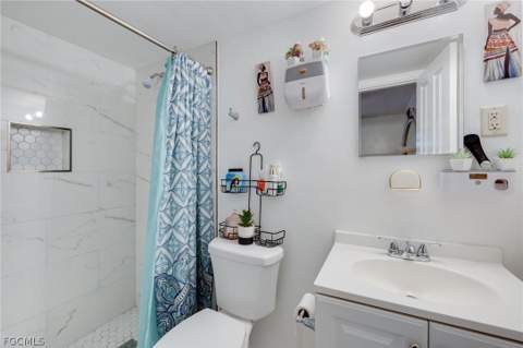 1652 Jamestown Ct, Fort Myers FL - photo 10 of 18