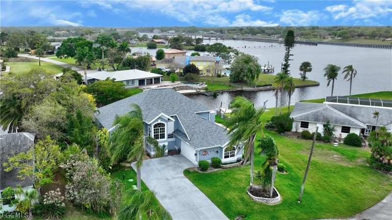 3 bedroom SingleFamilyResidence at 18070 Interlochen Ln, Alva, Alva — photo 1