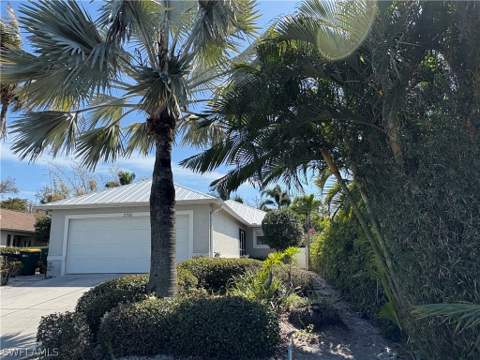 2500 Lee St, Naples FL - photo 23 of 49
