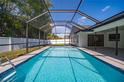 10731 Regent Cir, Naples FL - photo 19 of 35