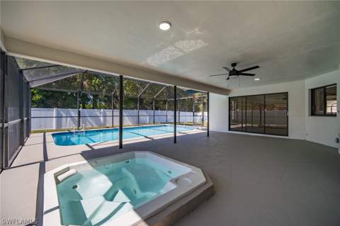 10731 Regent Cir, Naples FL - photo 21 of 35