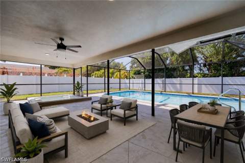 10731 Regent Cir, Naples FL - photo 6 of 35
