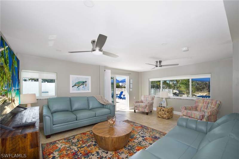 6 bedroom SingleFamilyResidence at 5440 Palmetto St, Gulf Heights, Fort Myers Beach — photo 4
