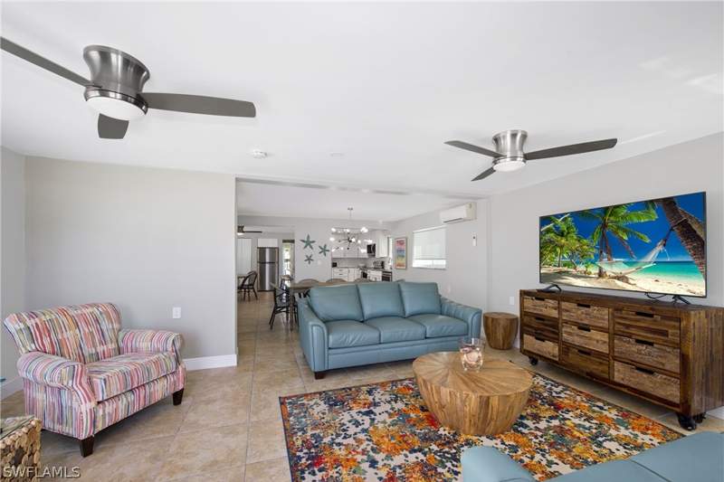 6 bedroom SingleFamilyResidence at 5440 Palmetto St, Gulf Heights, Fort Myers Beach — photo 5
