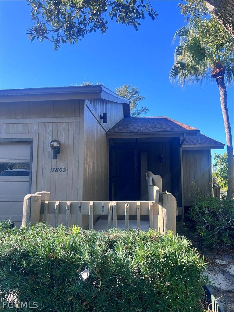 2 bedroom Attached at 17803 Port Boca Cir, Island Park Village, Fort Myers — photo 2