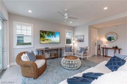 2561 Seychelles Dr 304, Naples FL - photo 10 of 34