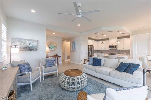 2561 Seychelles Dr 304, Naples FL - photo 11 of 34