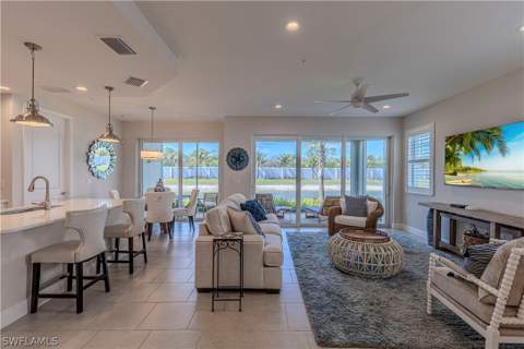 2561 Seychelles Dr 304, Naples FL - photo 12 of 34