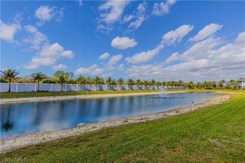 2561 Seychelles Dr 304, Naples FL - photo 6 of 34