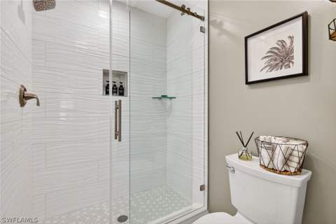 9009 Michael Cir 4, Naples FL - photo 19 of 34