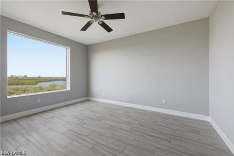 425 Cove Tower Dr 703, Naples FL - photo 16 of 44