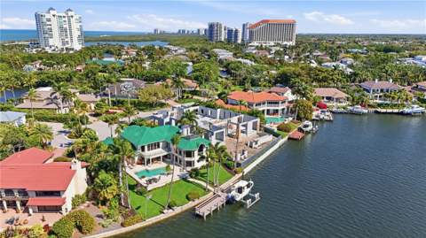 310 Pirates Bight, Naples FL - photo 10 of 16