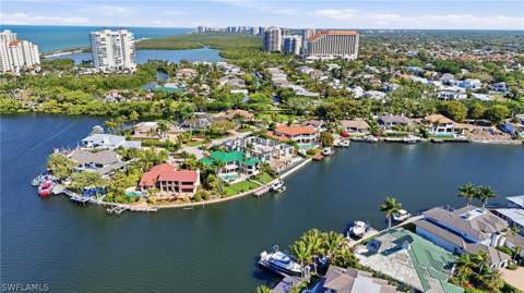 310 Pirates Bight, Naples FL - photo 13 of 16