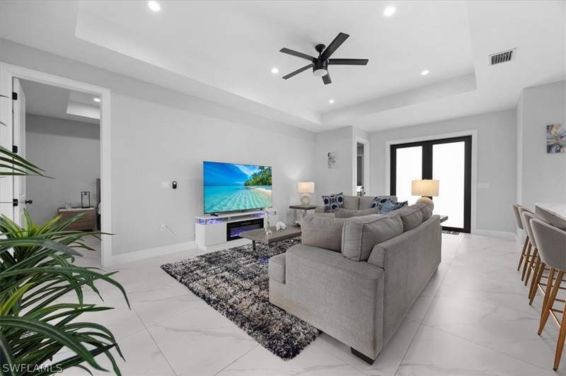 3 bedroom SingleFamilyResidence at 2963 40th Ave SE, Golden Gate Estates, Naples — photo 5