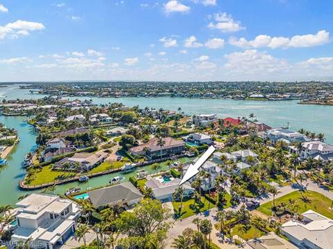 2175 Shad Ct, Naples FL - photo 10 of 40