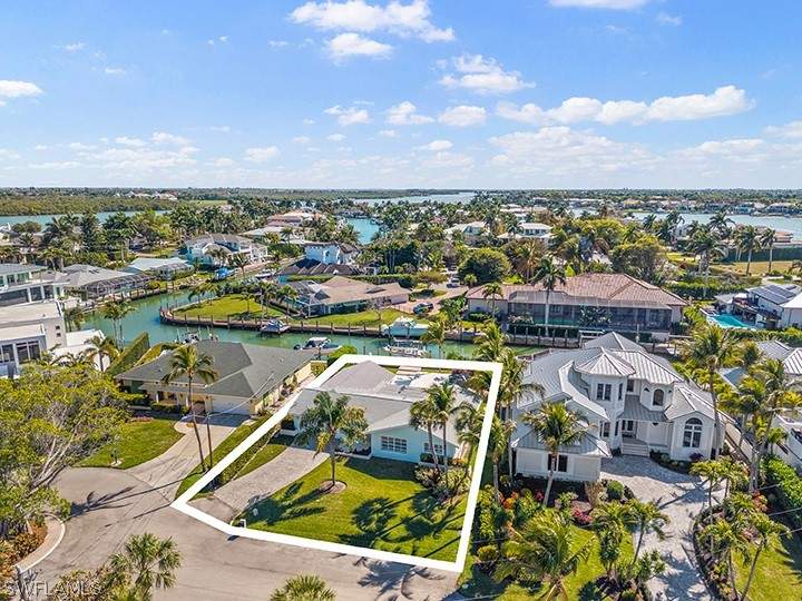 3 bedroom SingleFamilyResidence at 2175 Shad Ct, Royal Harbor, Naples — photo 3