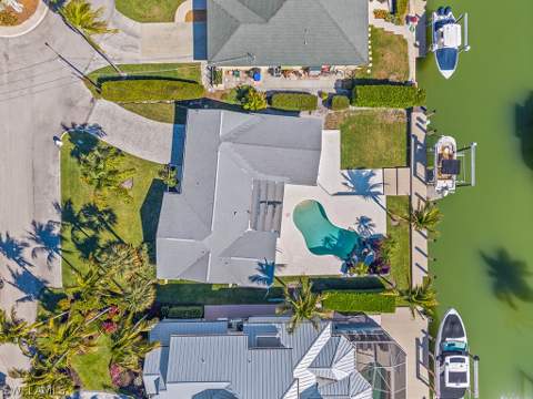 2175 Shad Ct, Naples FL - photo 7 of 40