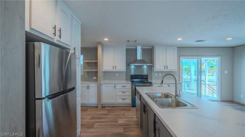 16050 Tierra Plz, Fort Myers FL - photo 10 of 29