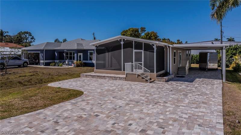 3 bedroom ManufacturedHome at 16050 Tierra Plz, Mobilehaven Estates Unrec, Fort Myers — photo 2