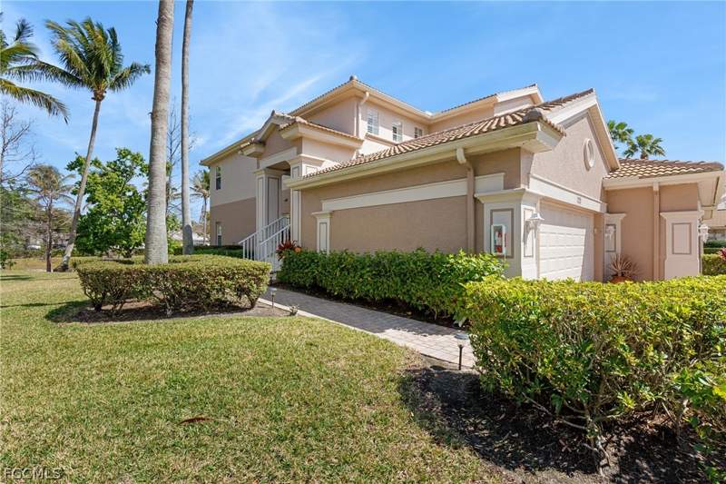 3 bedroom Condominium at 13881 Lake Mahogany Blvd 3221, Reflection Lakes, Fort Myers — photo 2