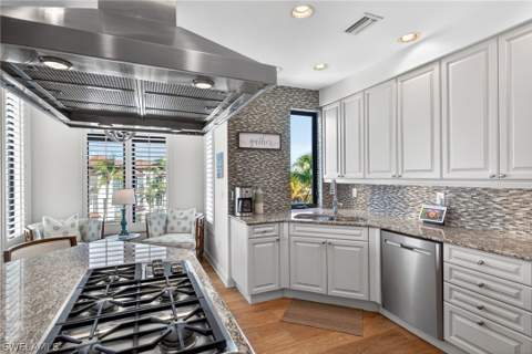 1540 5th Ave S D305, Naples FL - photo 11 of 38
