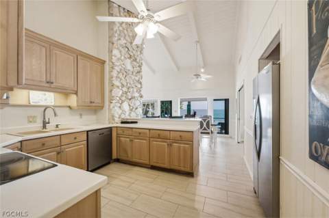15153 Captiva Dr, Captiva FL - photo 16 of 38