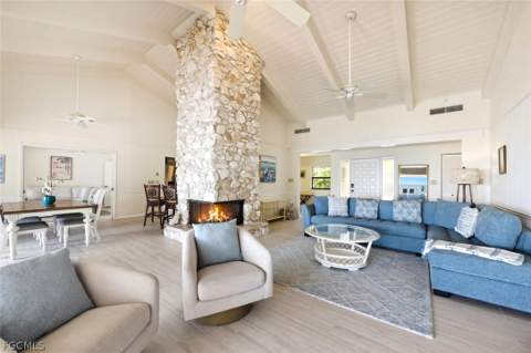 15153 Captiva Dr, Captiva FL - photo 7 of 38