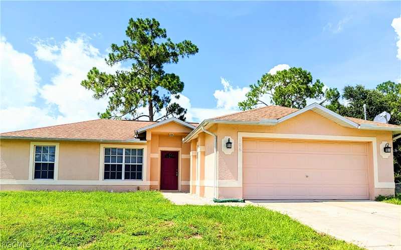 3 bedroom SingleFamilyResidence at 106 W 5th St, Lehigh Acres, Lehigh Acres — photo 1
