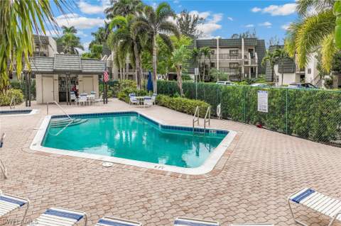 1529 Oyster Catcher Pt 1529, Naples FL - photo 19 of 22