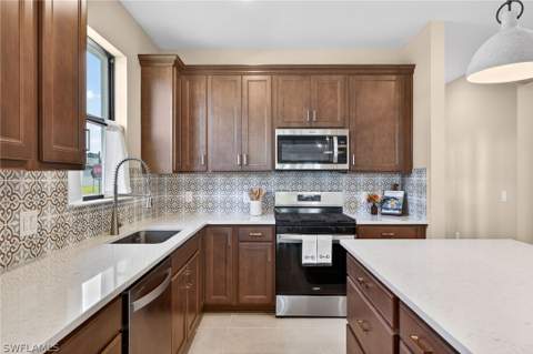 20548 Pebble Glen Dr, Estero FL - photo 16 of 49