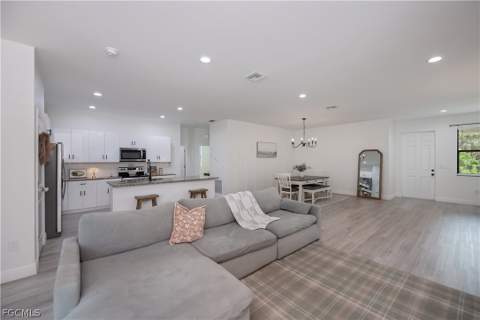 3037 harvard Cir, Labelle FL - photo 7 of 23