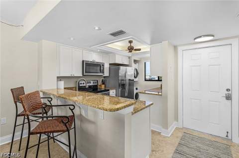 8350 Estero Blvd 322, Fort Myers Beach FL - photo 10 of 33