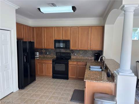 11491 Axis Deer Ln, Fort Myers FL - photo 14 of 24