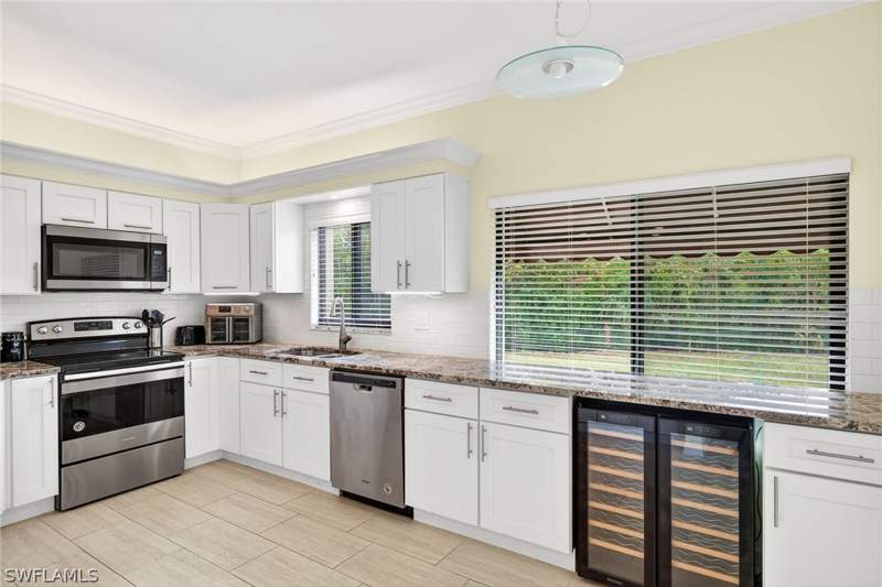 2 bedroom Condominium at 16540 Heron Coach Way 402, Heron Coach Houses, Fort Myers — photo 5