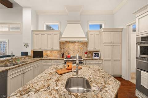 9085 Terranova Dr, Naples FL - photo 12 of 35