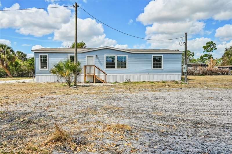 3 bedroom ManufacturedHome at 1770 Tucker Ln, Suncoast Estates Unrec, North Fort Myers — photo 2