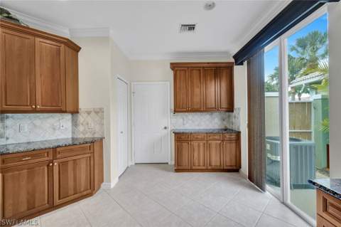 9359 Trieste Dr, Fort Myers FL - photo 11 of 30