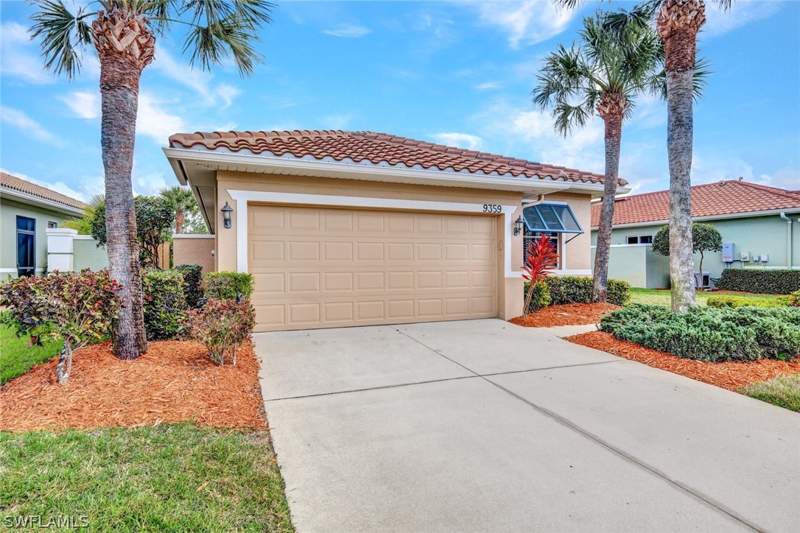 2 bedroom SingleFamilyResidence at 9359 Trieste Dr, Trieste, Fort Myers — photo 3