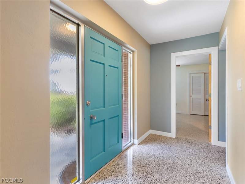 4 bedroom SingleFamilyResidence at 3517 Stuart Ct, York Manor, Fort Myers — photo 2
