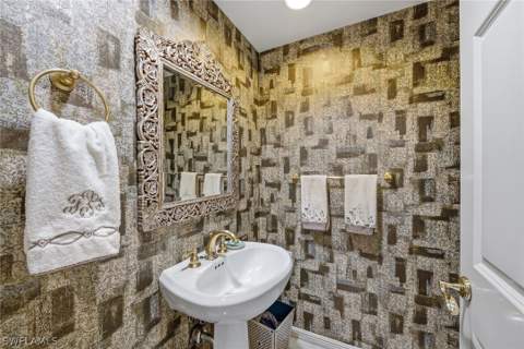 7225 Pelican Bay Blvd 305, Naples FL - photo 20 of 32