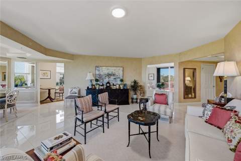 7225 Pelican Bay Blvd 305, Naples FL - photo 6 of 32