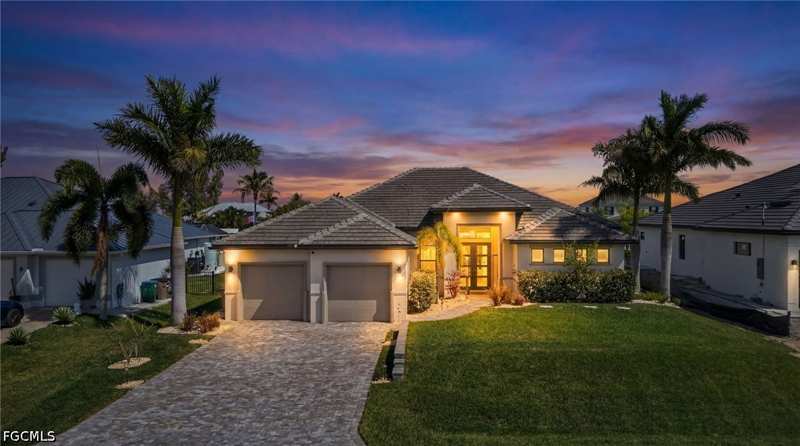 3 bedroom SingleFamilyResidence at 821 NW 38th Ave, Cape Coral, Cape Coral — photo 1